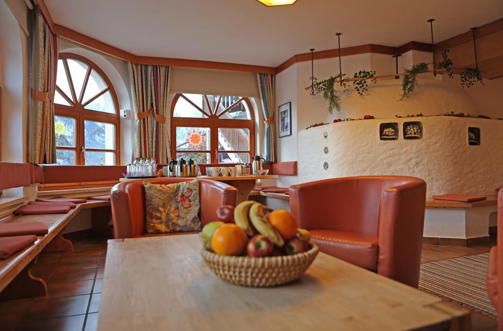 Hotel Haus Der Begegnung Gosau Exteriér fotografie