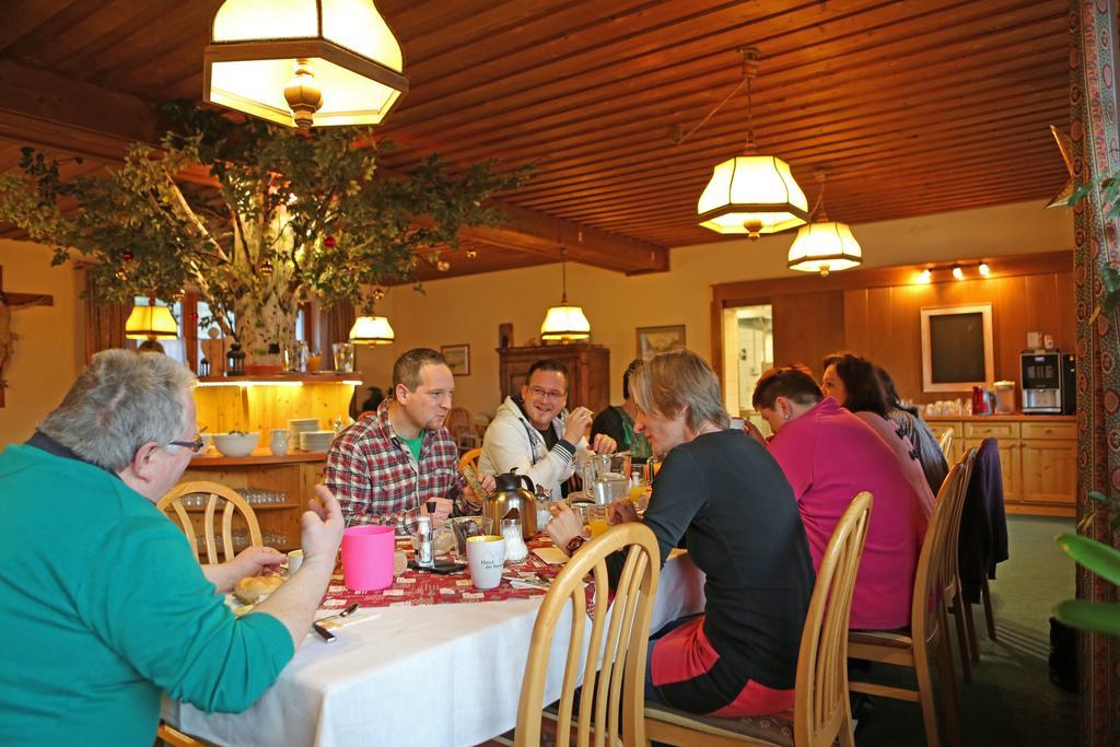 Hotel Haus Der Begegnung Gosau Exteriér fotografie